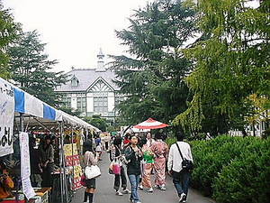 B2E8C1FC20014a.jpg