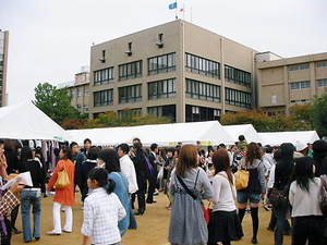 B2E8C1FC20015.jpg